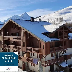 T2 Meublé Tourisme 3 étoiles Confort Linge De Lit-serviettes-ménage-parking Privé Avec Superbe Vue Et Au Pied Des Pistes Appartement